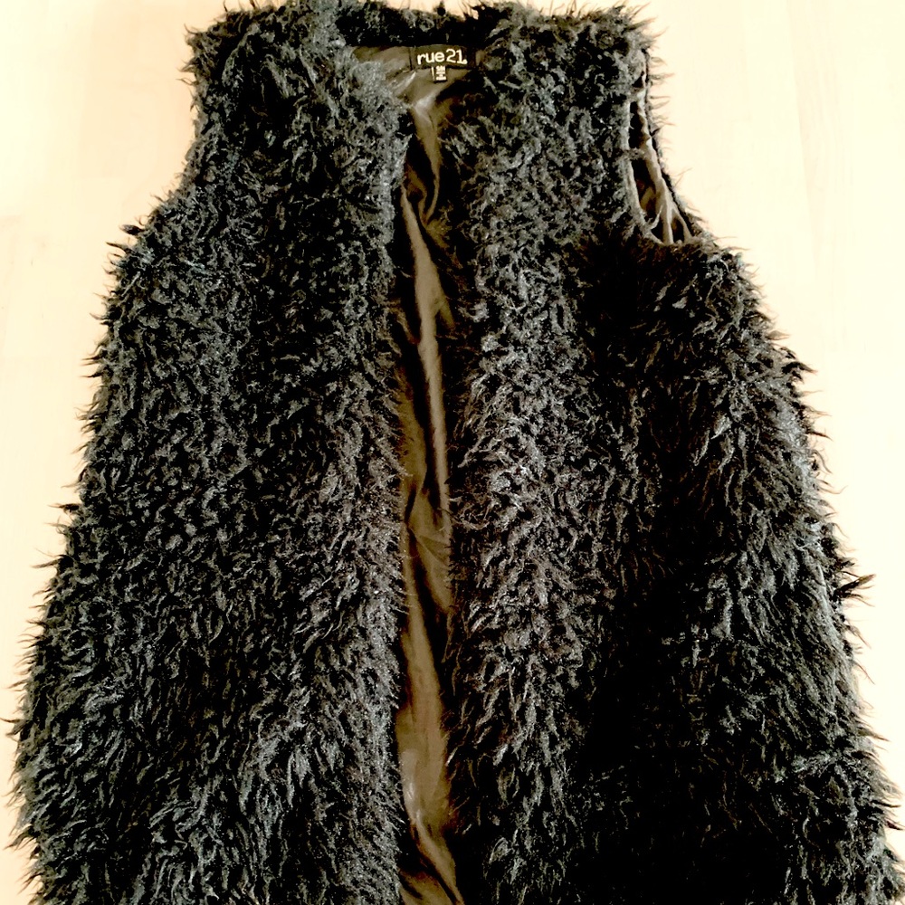 Black faux fur vest